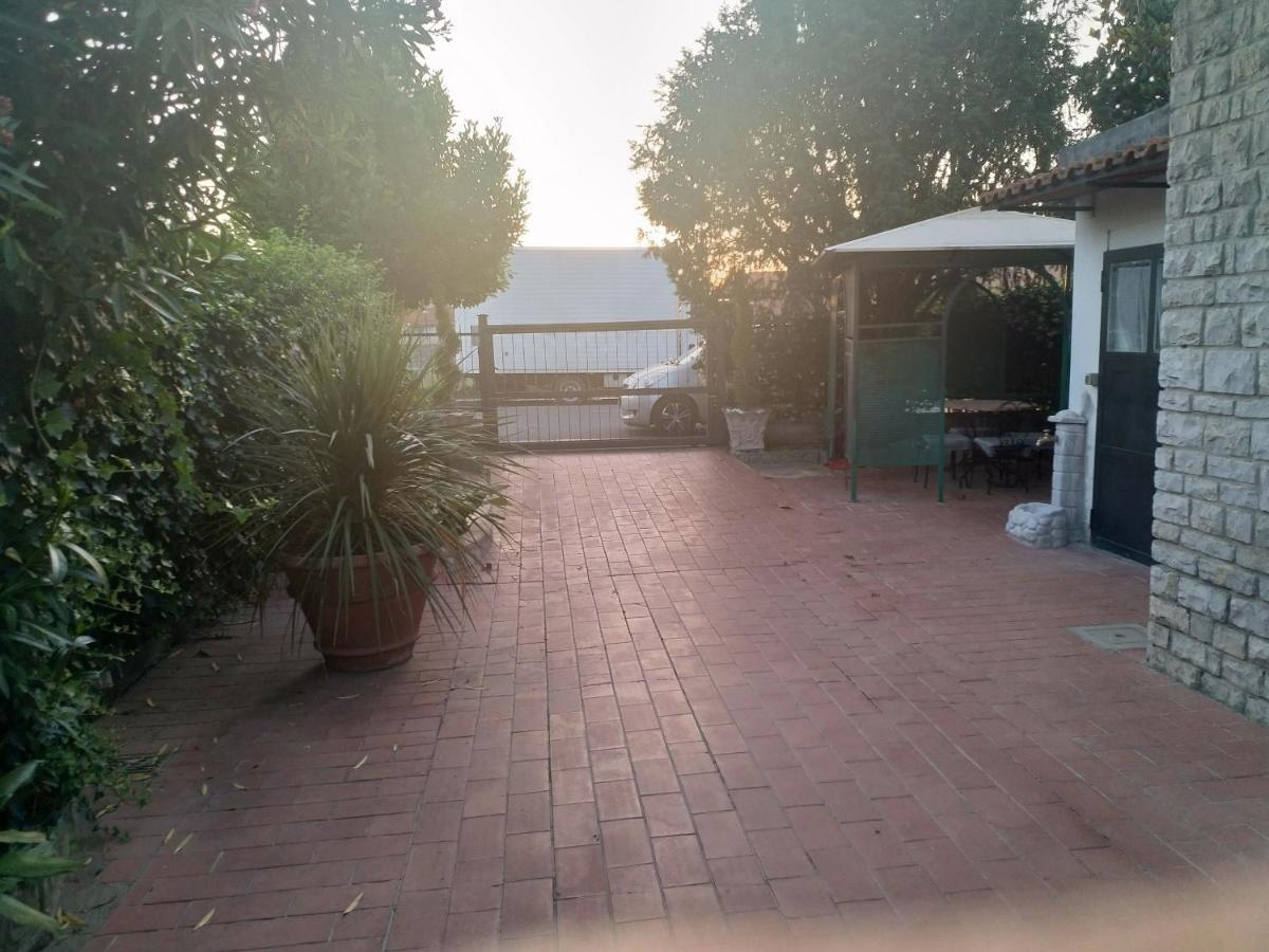 A Due Passi Apartment Arezzo Luaran gambar